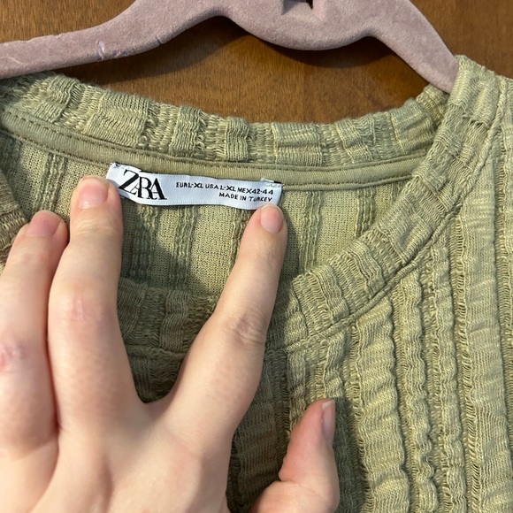 Zara Raised Textured Sweatshirt - Picture 4 of 5